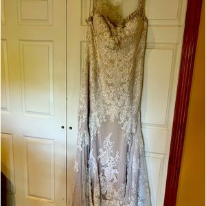 Elegant Bridal Dress, Size 22, Nude satin under cream lace. Never been worn!